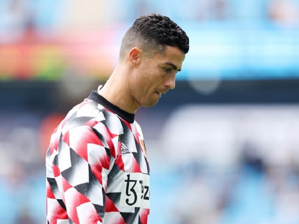 Tin Ngoại Hạng Anh 17/11: Ronaldo chê cầu thủ M.U như đứa nhóc 12 tuổi
