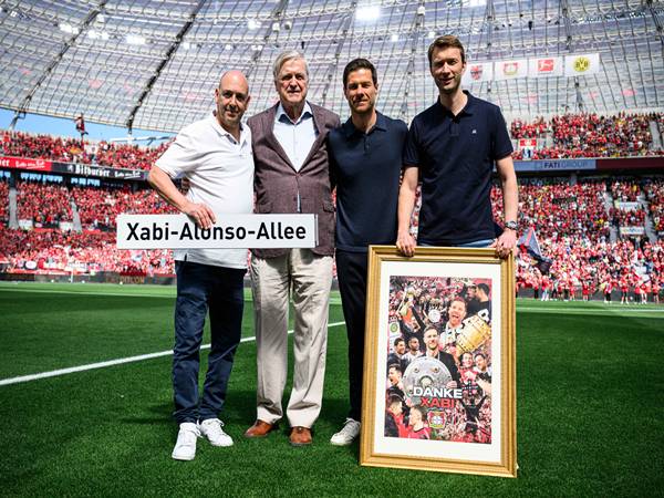 Bóng đá Đức: Leverkusen thua đau Dortmund