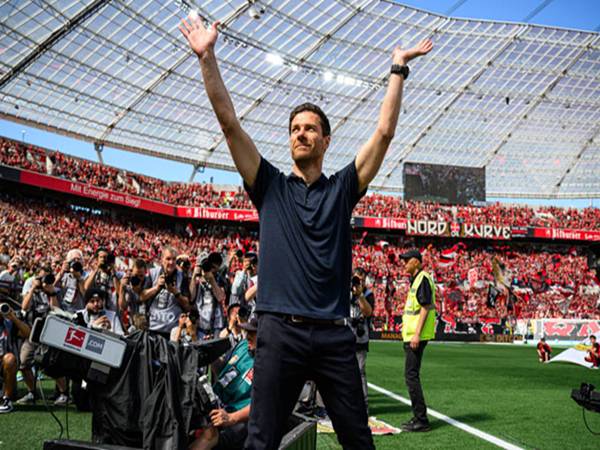 Ngày chia tay buồn của Xabi Alonso và Jonathan Tah
